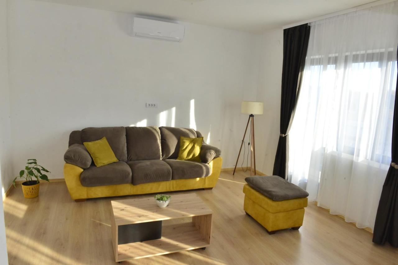 Milosavljevic Apartments ティヴァト エクステリア 写真