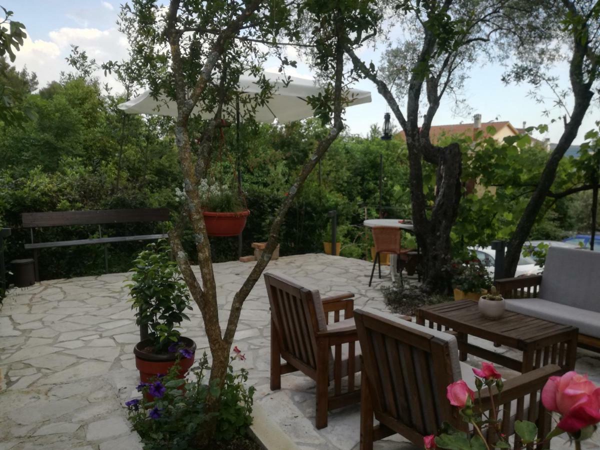 Milosavljevic Apartments ティヴァト エクステリア 写真